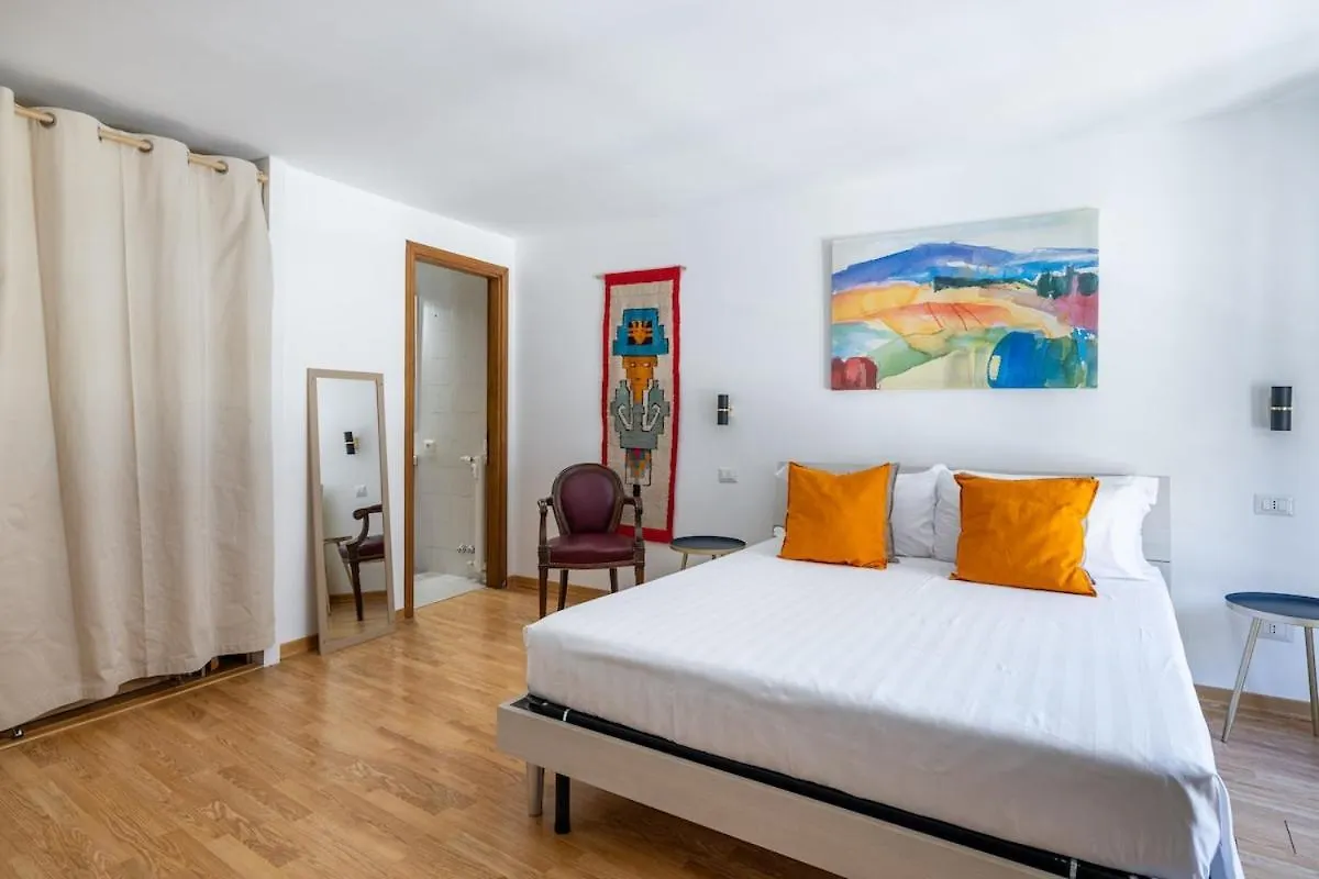 Romantic Refuge In Piazza Navona Apartment Rome