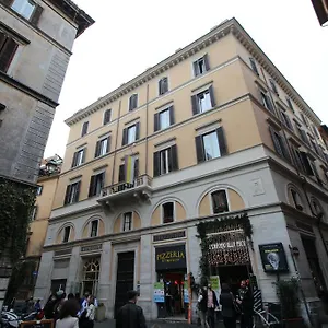 Navona Konukevi